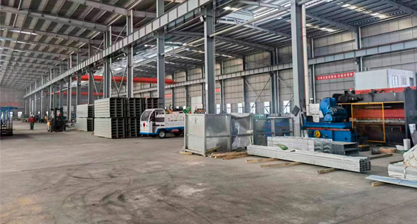 镀锌电缆桥架_防火喷塑桥架_节能模压桥架_铝合金电缆桥架_不锈钢电缆桥架_热浸锌电缆桥架_热镀锌电缆桥架_高分子电缆桥架_槽式电缆桥架_梯式电缆桥架_托盘式电缆桥架_大跨距电缆桥架_山东鑫岩电力科技有限公司